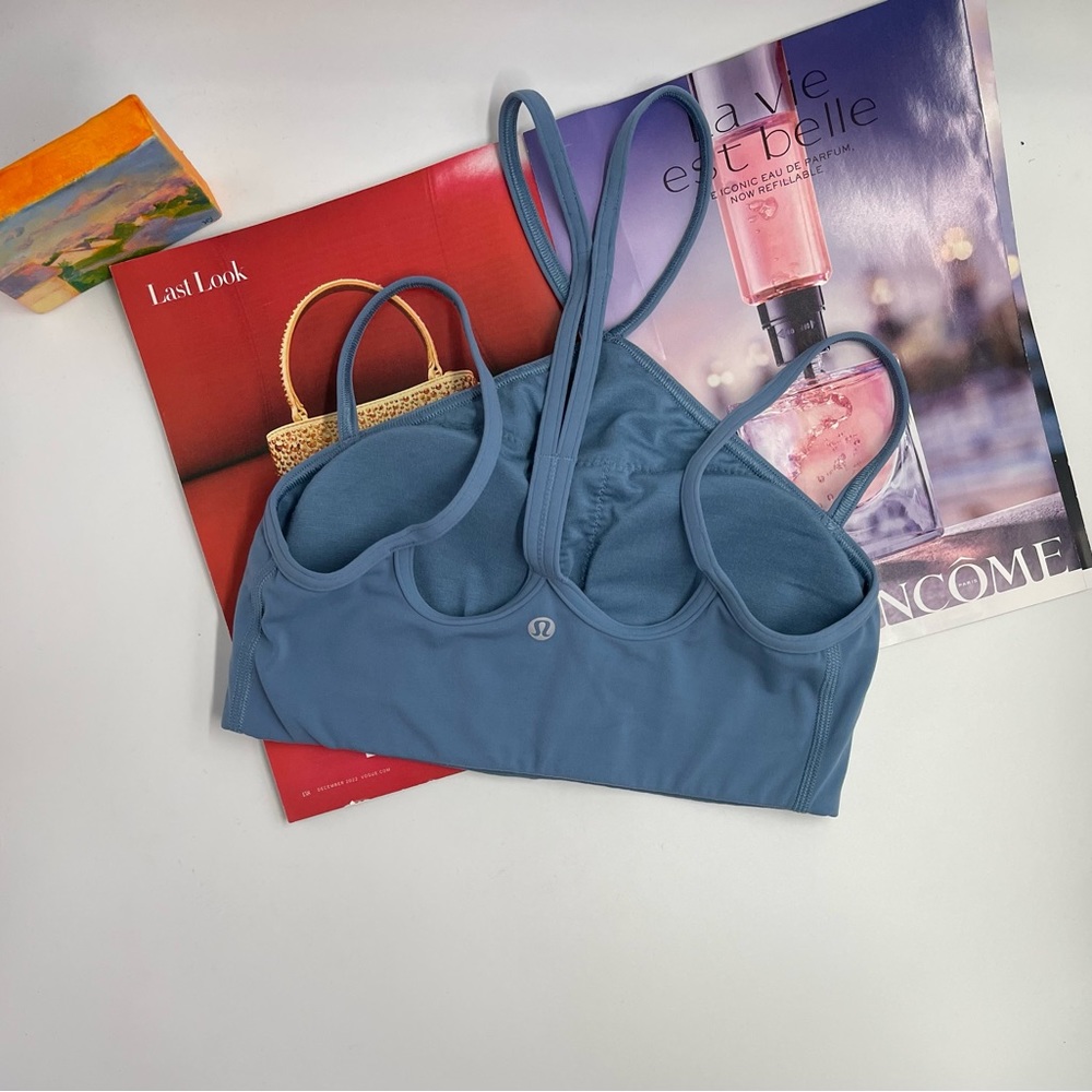 - lululemon flow y strappy bra Utility Blue - Picture 4 of 8